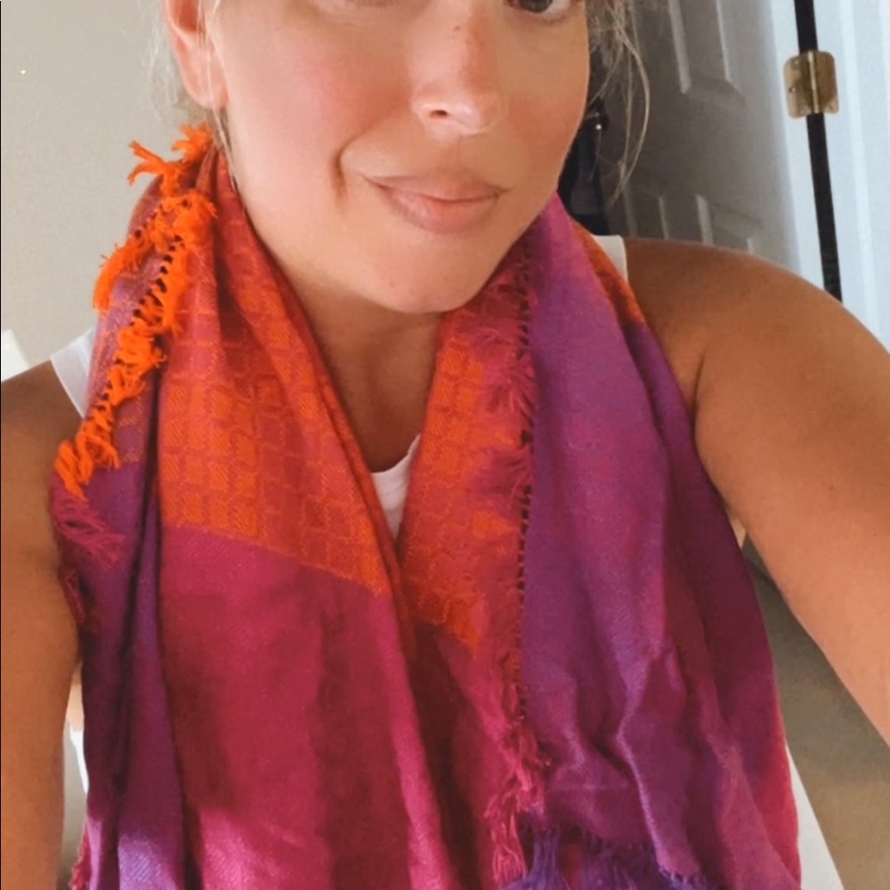 AUTHENTIC DoiTung Handwoven Scarf